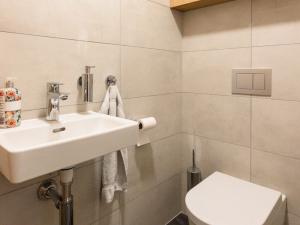 Pronájem bytu 2+kk, Praha - Jinonice, Řeporyjská, 57 m2