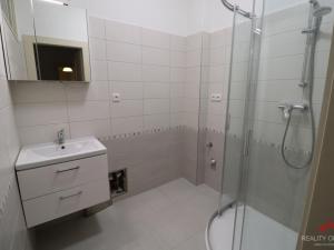 Pronájem bytu 2+1, Děčín - Děčín I-Děčín, Zámecká, 68 m2