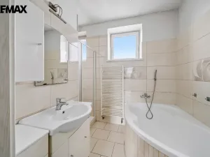 Prodej vícegeneračního domu, Skorošice, 1220 m2