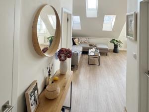 Pronájem bytu 2+kk, Praha - Podolí, Jeremenkova, 47 m2