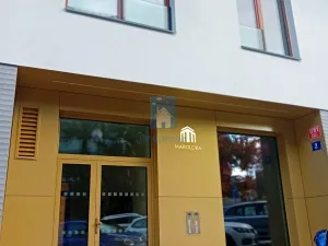 Pronájem bytu 2+kk, Praha, Maroldova, 49 m2