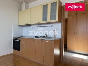 Pronájem bytu 2+kk, Zlín, Plesníkova, 52 m2