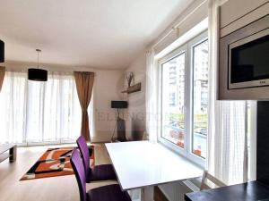 Pronájem bytu 2+kk, Praha - Letňany, Hlučkova, 59 m2