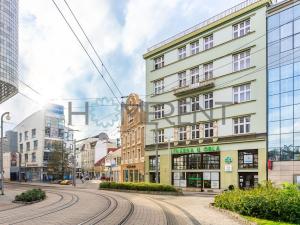 Pronájem bytu 3+1, Liberec - Liberec III-Jeřáb, nám. Soukenné, 106 m2