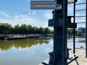 Pronájem kanceláře, Praha - Holešovice, Jankovcova, 620 m2