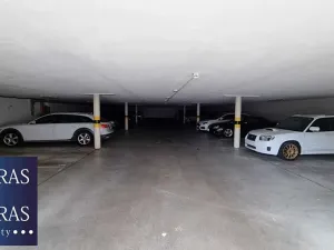 Pronájem garážového stání, Brno, Högrova, 16 m2