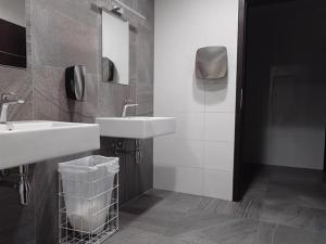 Pronájem kanceláře, Praha - Stodůlky, Prusíkova, 23 m2