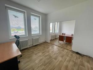 Pronájem kanceláře, Sulejovice, Kaplířova, 76 m2