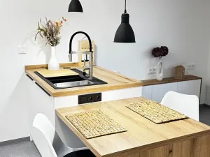 Pronájem bytu 2+kk, Pardubice, Na Třísle, 51 m2