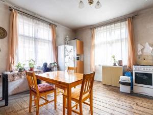 Prodej rodinného domu, Lochovice, 180 m2