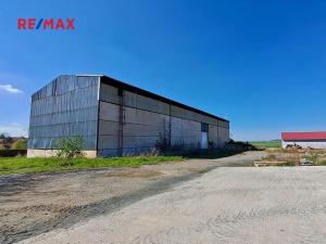 Prodej výrobních prostor, Dolní Chvatliny, 3690 m2