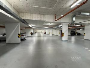 Pronájem garážového stání, Praha - Hostivař, Fojtova, 15 m2