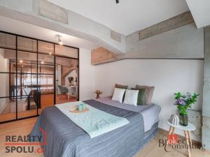 Pronájem bytu 3+kk, Praha - Vysočany, Kolbenova, 67 m2