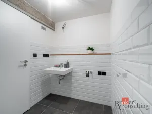 Pronájem bytu 3+kk, Praha - Vysočany, Kolbenova, 67 m2