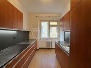 Pronájem bytu 3+1, Praha - Nové Město, Ke Karlovu, 90 m2
