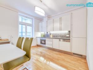 Pronájem bytu 2+kk, Mariánské Lázně, Masarykova, 80 m2