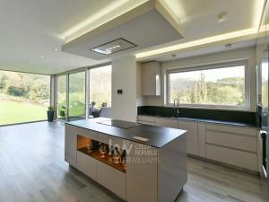 Prodej rodinného domu, Solenice, 190 m2