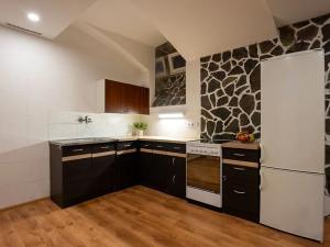 Prodej atypického bytu, Slavkov u Brna, Koláčkovo náměstí, 139 m2