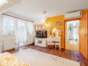 Prodej rodinného domu, Provodov, 234 m2