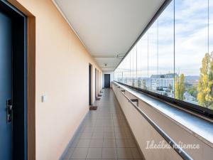 Pronájem bytu 2+kk, Praha - Vysočany, Skloněná, 64 m2