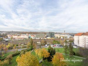 Pronájem bytu 2+kk, Praha - Vysočany, Skloněná, 64 m2