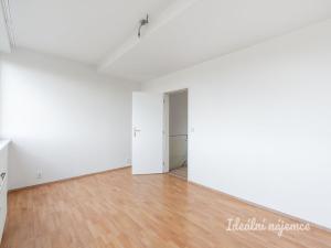 Pronájem bytu 2+kk, Praha - Vysočany, Skloněná, 64 m2