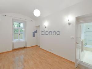 Pronájem bytu 3+kk, Praha, Mánesova, 118 m2