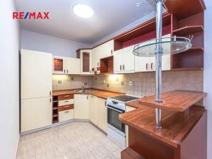 Pronájem bytu 2+kk, Praha - Kbely, Semilská, 69 m2