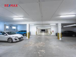 Pronájem bytu 2+kk, Praha - Kbely, Semilská, 69 m2