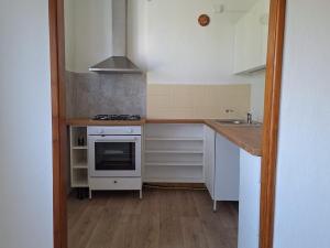 Pronájem bytu 3+1, Krnov - Pod Bezručovým vrchem, Maxima Gorkého, 65 m2