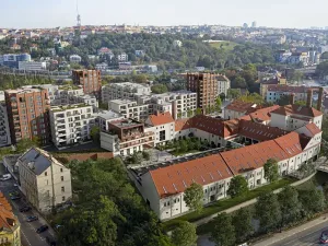 Pronájem garážového stání, Praha - Nusle, Závišova, 13 m2