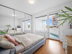 Prodej bytu 2+kk, Praha - Horní Měcholupy, Modenská, 66 m2