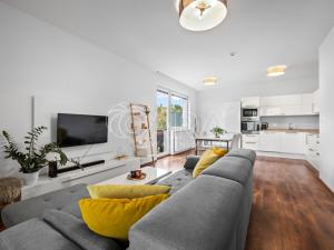 Prodej bytu 2+kk, Praha - Horní Měcholupy, Modenská, 66 m2