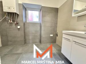 Pronájem bytu 2+1, Náchod, Husovo náměstí, 70 m2