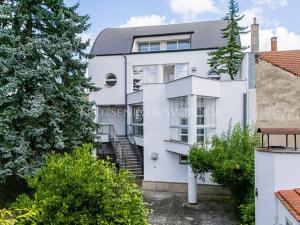 Prodej vícegeneračního domu, Křižanov, Benešovo náměstí, 530 m2