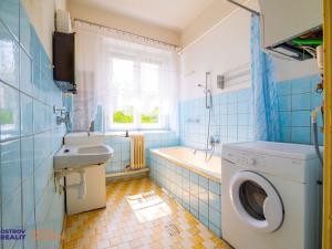 Prodej bytu 4+1, Šumperk, Masarykovo nám., 97 m2