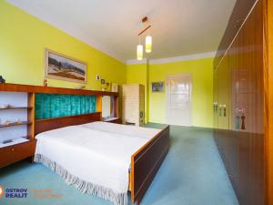 Prodej bytu 4+1, Šumperk, Masarykovo nám., 97 m2