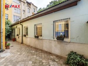 Prodej kanceláře, Praha - Karlín, Pernerova, 60 m2