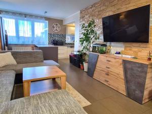 Prodej rodinného domu, Jenštejn, Zlatnická, 137 m2