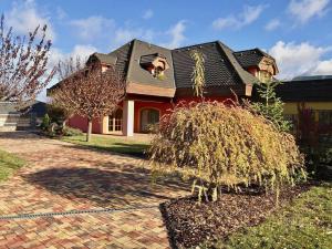 Prodej rodinného domu, Strančice - Všechromy, 295 m2