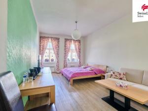 Prodej ubytování, Nové Město nad Metují, Husovo náměstí, 927 m2