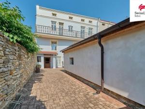 Prodej ubytování, Nové Město nad Metují, Husovo náměstí, 927 m2