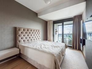 Pronájem bytu 2+kk, Praha - Smíchov, Zdíkovská, 75 m2