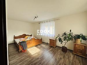 Prodej rodinného domu, Martiněves, 250 m2