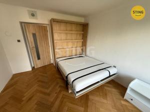 Pronájem bytu 2+1, Olomouc, Štítného, 58 m2
