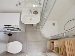 Pronájem bytu 2+kk, Praha - Smíchov, Grafická, 42 m2