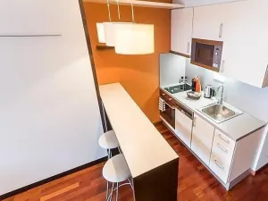 Pronájem bytu 1+kk, Praha - Nusle, Svatoplukova, 33 m2