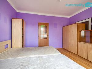 Prodej bytu 2+1, Mariánské Lázně, Skalníkova, 53 m2