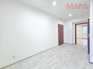 Pronájem bytu 1+1, Chomutov, Kadaňská, 37 m2