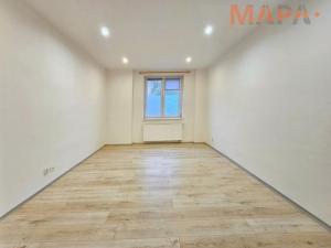 Pronájem bytu 1+1, Chomutov, Kadaňská, 37 m2